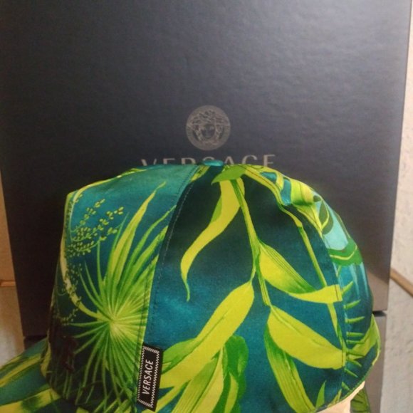 VERSACE HAT - Picture 3 of 3